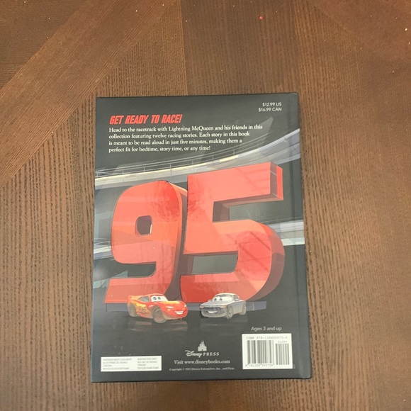 Bundle of Disney Books - 3 in total - Picture 4 of 8